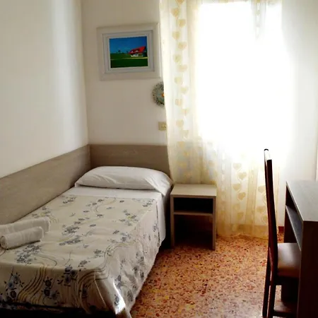 In Guest - New Cirene Quadruple 4 People With Breakfast *