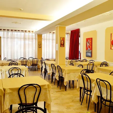 In Guest - New Cirene Quadruple 4 People With Breakfast