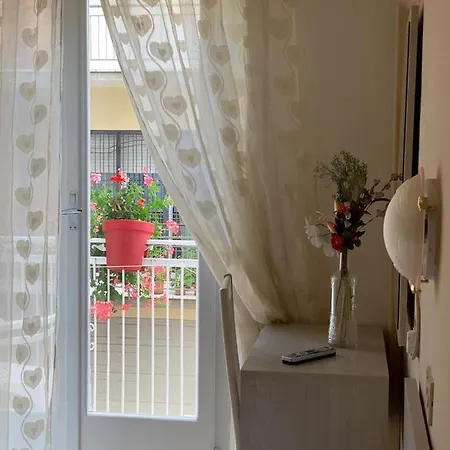 In Guest - New Cirene Quadruple 4 People With Breakfast * Rimini