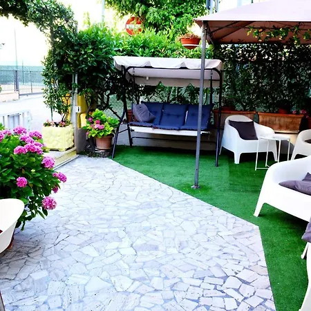 Pensjonat In Guest - New Cirene Quadruple 4 People With Breakfast